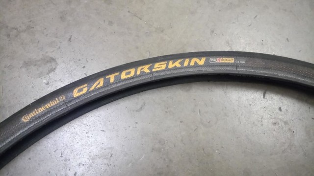 continental gatorskin hardshell 700 x 25